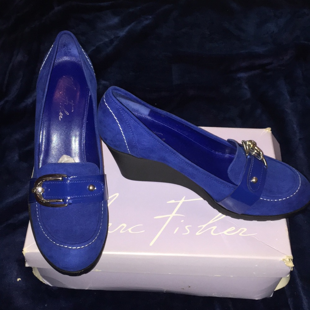 Shoes - Picture 2 of 4